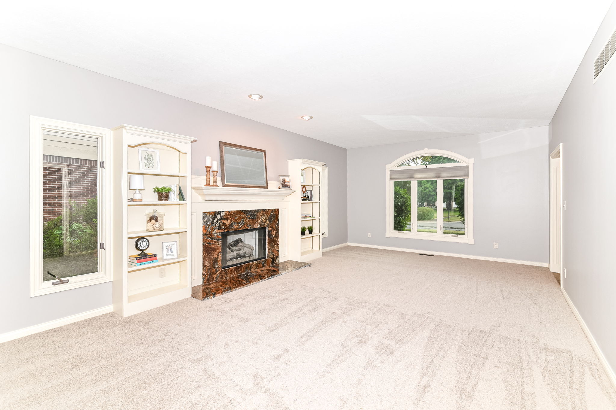 2091 Ridgemere Way Greenwood, IN 46143 - Photo 12 of 51 Gallery Image 12