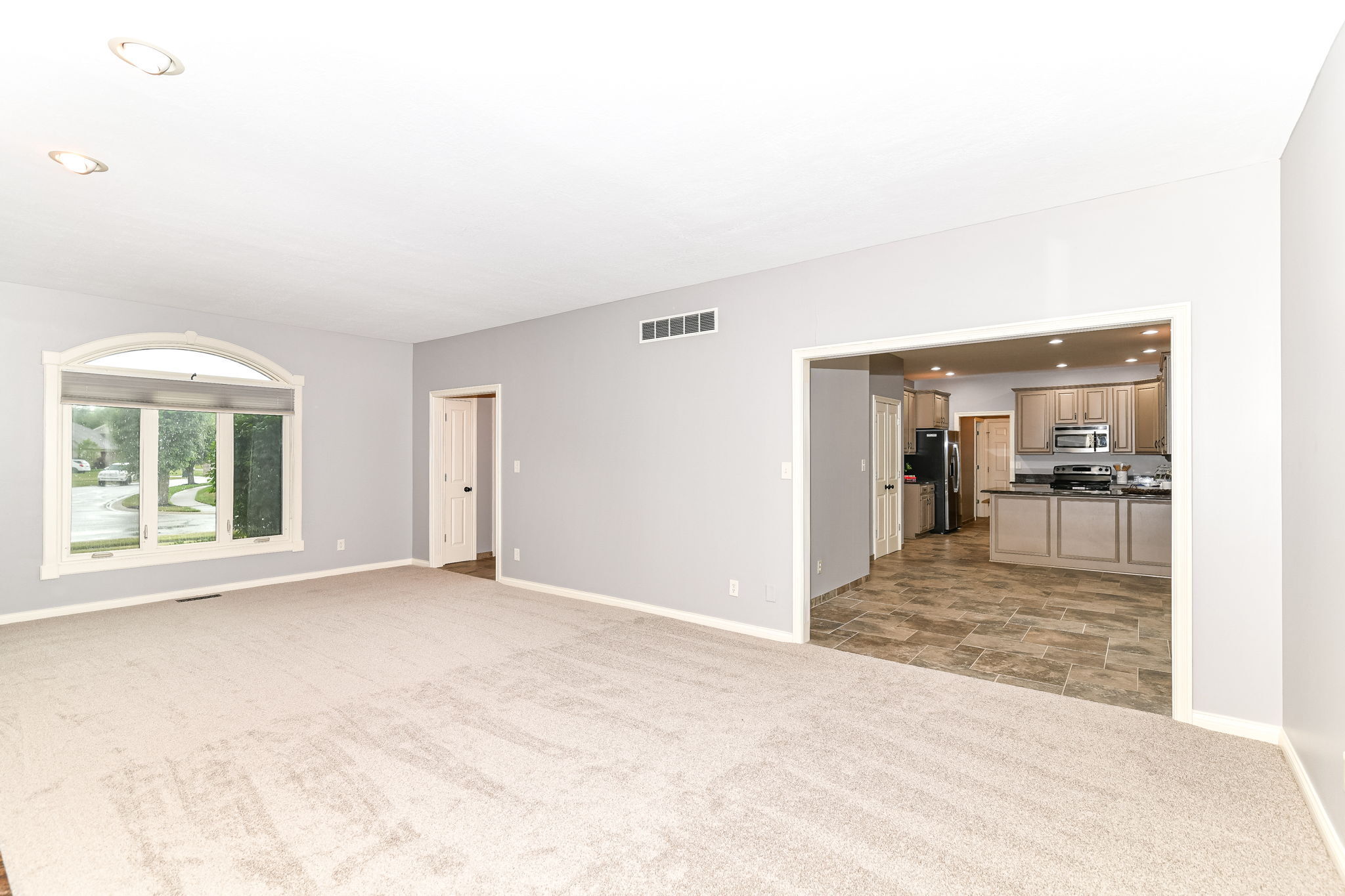 2091 Ridgemere Way Greenwood, IN 46143 - Photo 13 of 51 Gallery Image 13