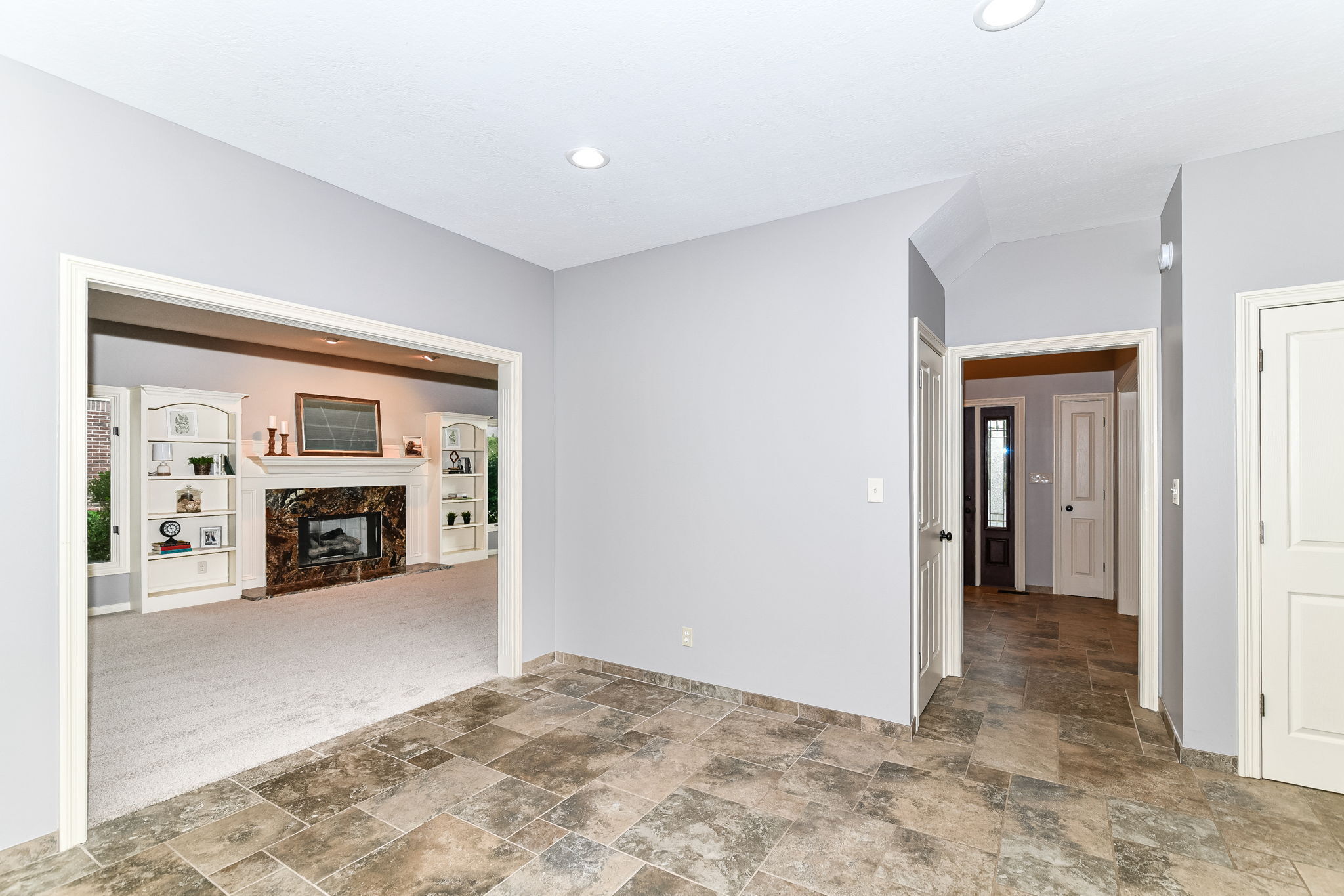 2091 Ridgemere Way Greenwood, IN 46143 - Photo 17 of 51 Gallery Image 17