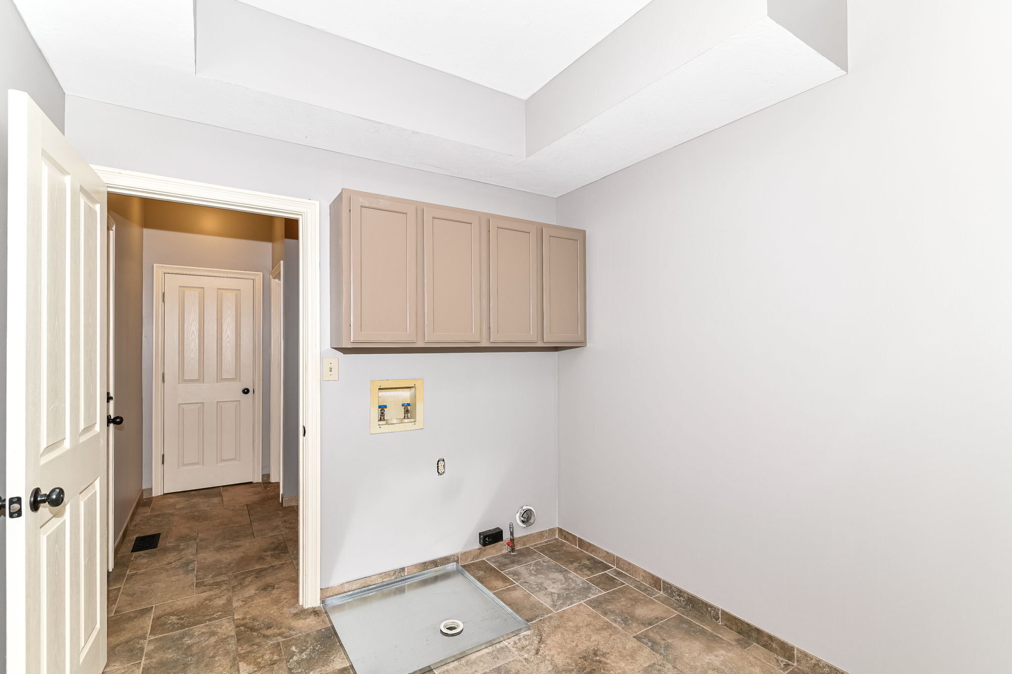 2091 Ridgemere Way Greenwood, IN 46143 - Photo 25 of 51 Gallery Image 25