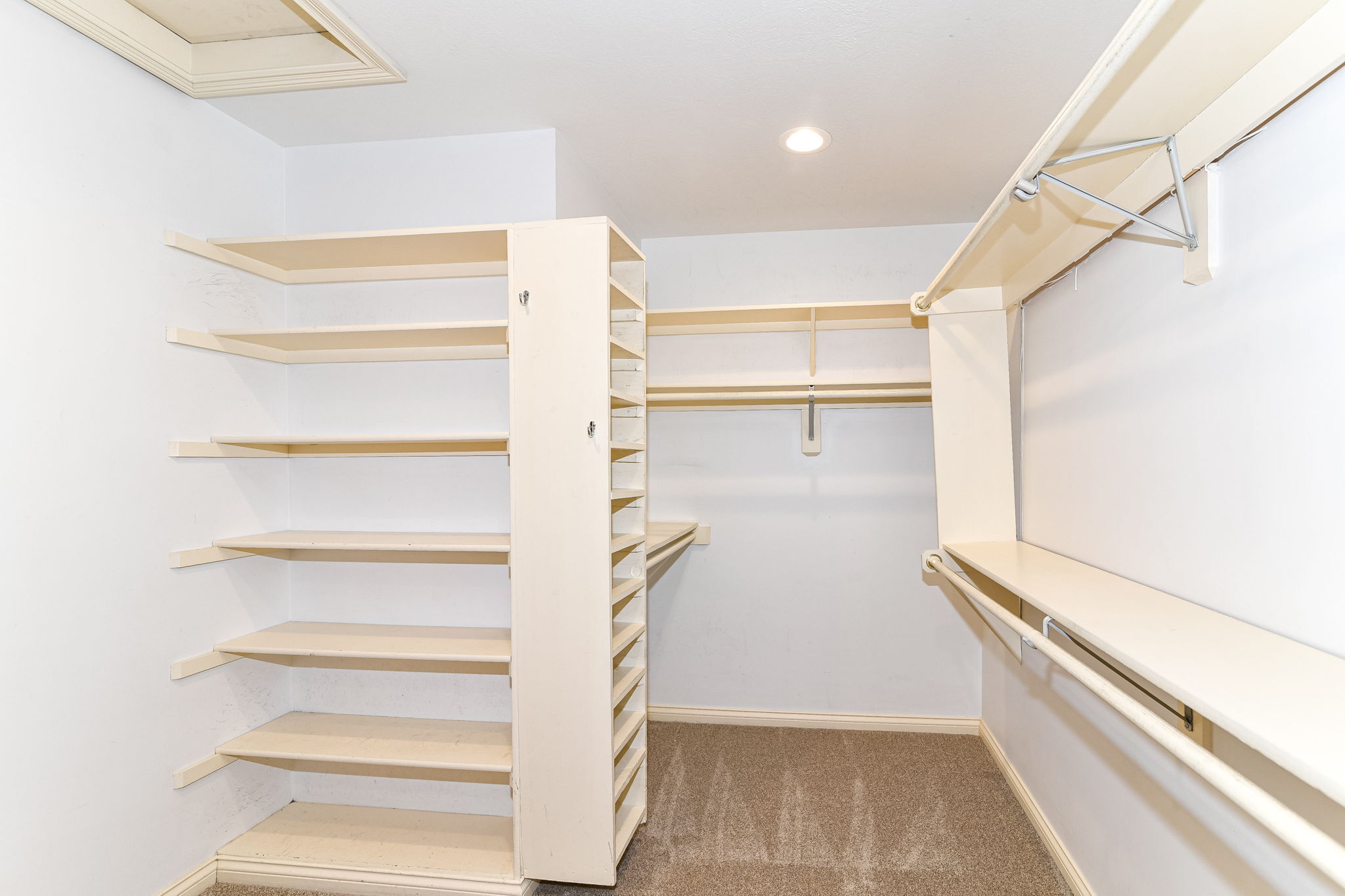 2091 Ridgemere Way Greenwood, IN 46143 - Photo 34 of 51 Gallery Image 34