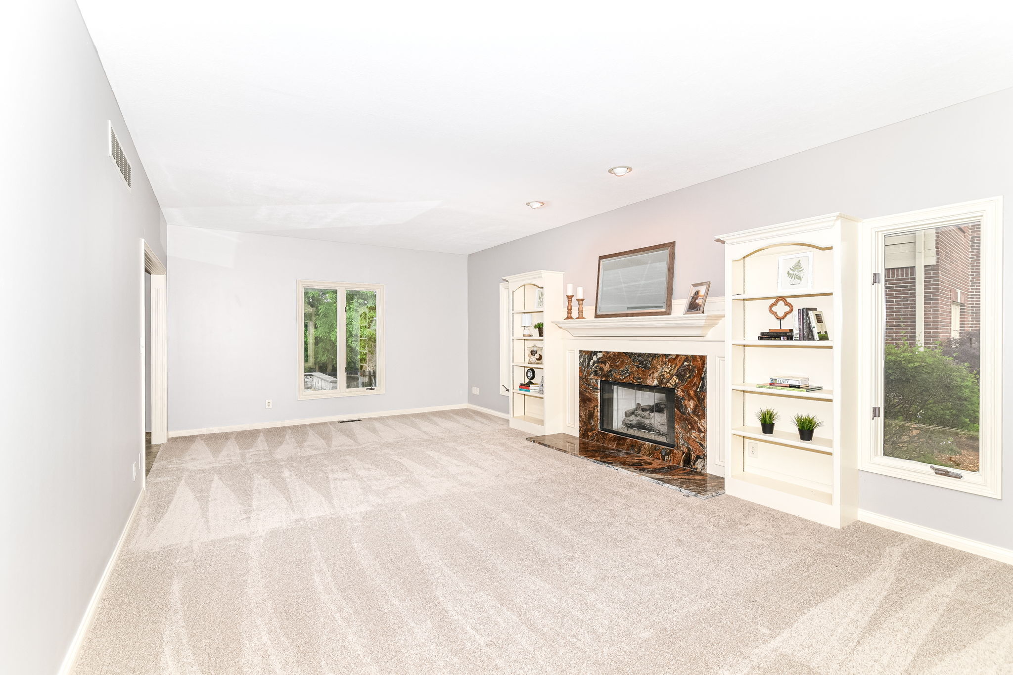 2091 Ridgemere Way Greenwood, IN 46143 - Photo 10 of 51 Gallery Image 10