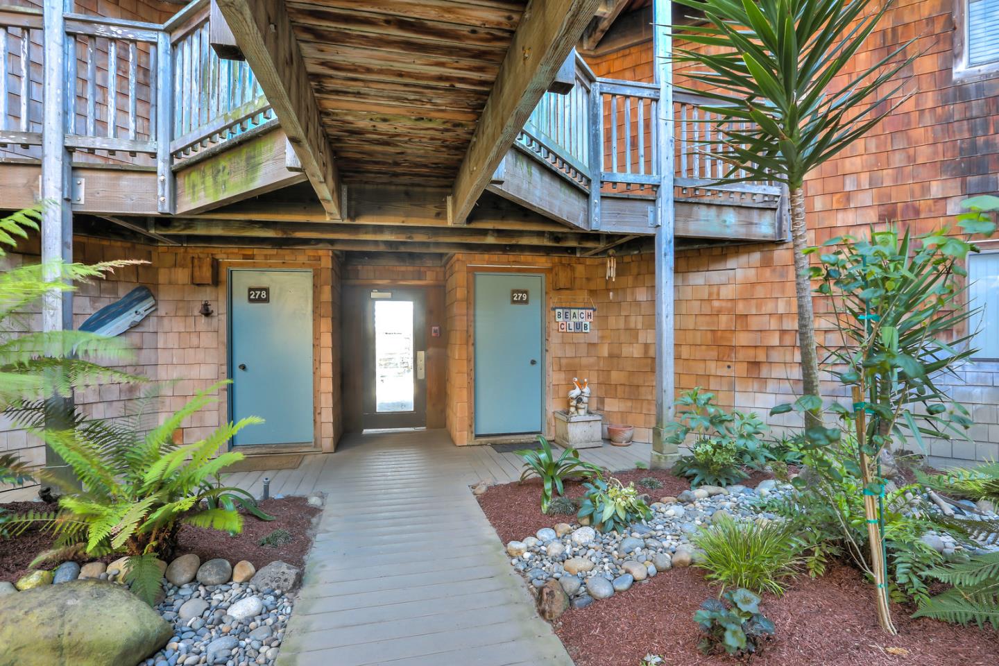 101 Shell Road, Unit 285 Watsonville, CA 95076 - Photo 18 of 27 a view of a house with potted plants