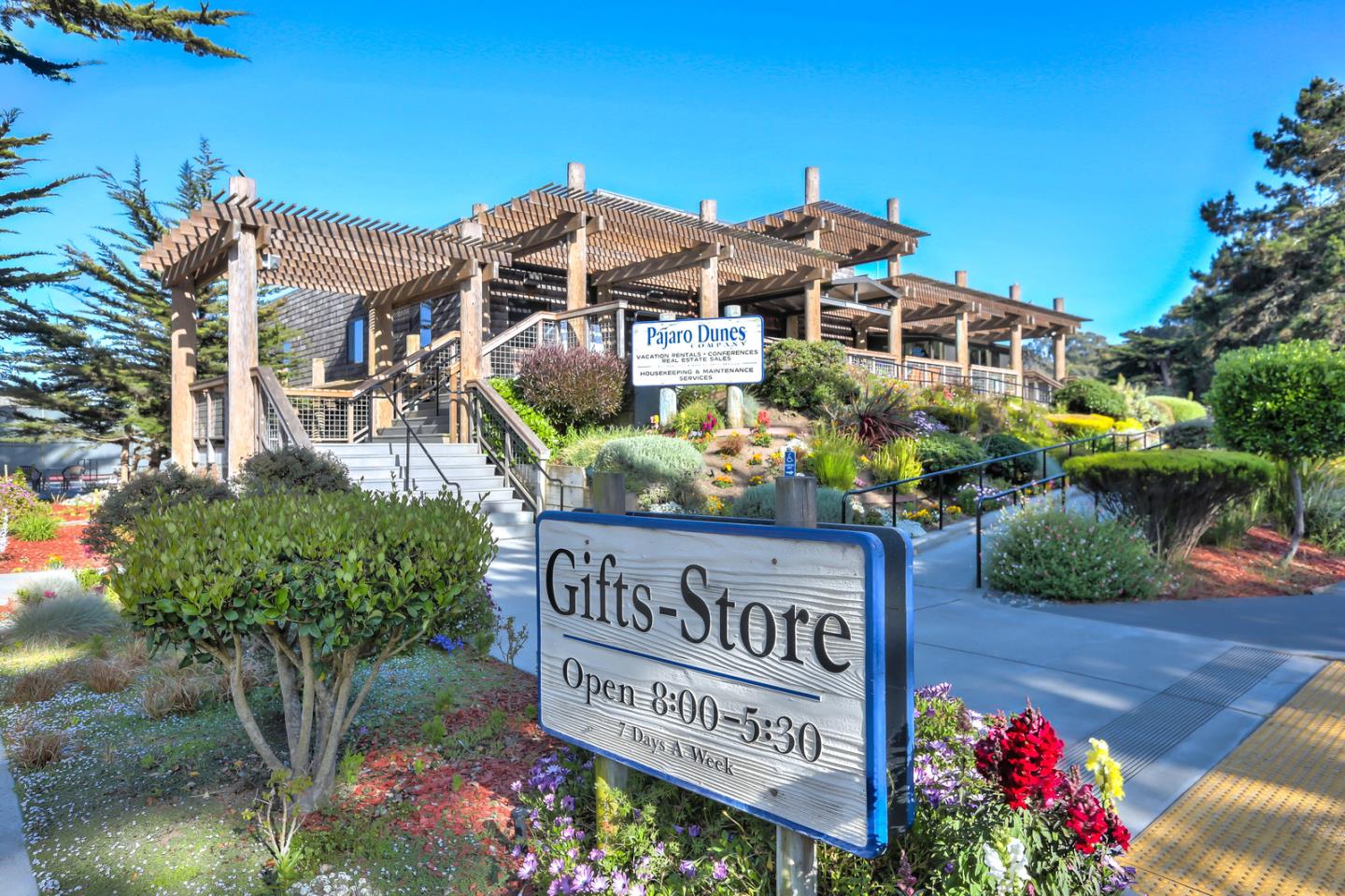 101 Shell Road, Unit 285 Watsonville, CA 95076 - Photo 21 of 27 a sign on the side of the road