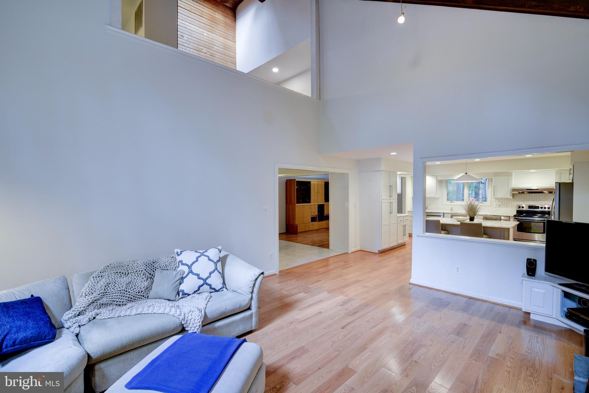 2001 Halyard Lane Reston, VA 20191 - Photo 37 of 37 Open floor plan