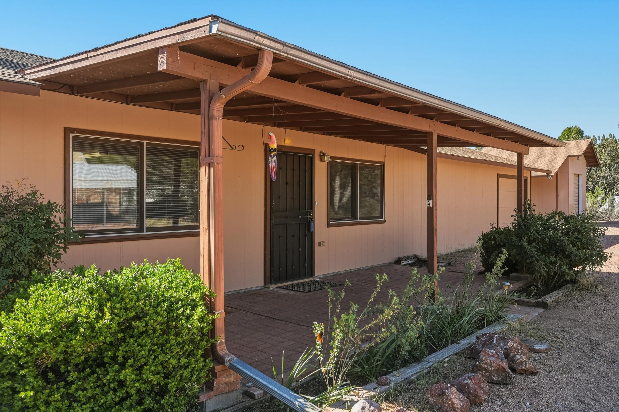 198 Lucky Lane Payson, AZ 85541 - Photo 1 of 31 a front view of house with a yard