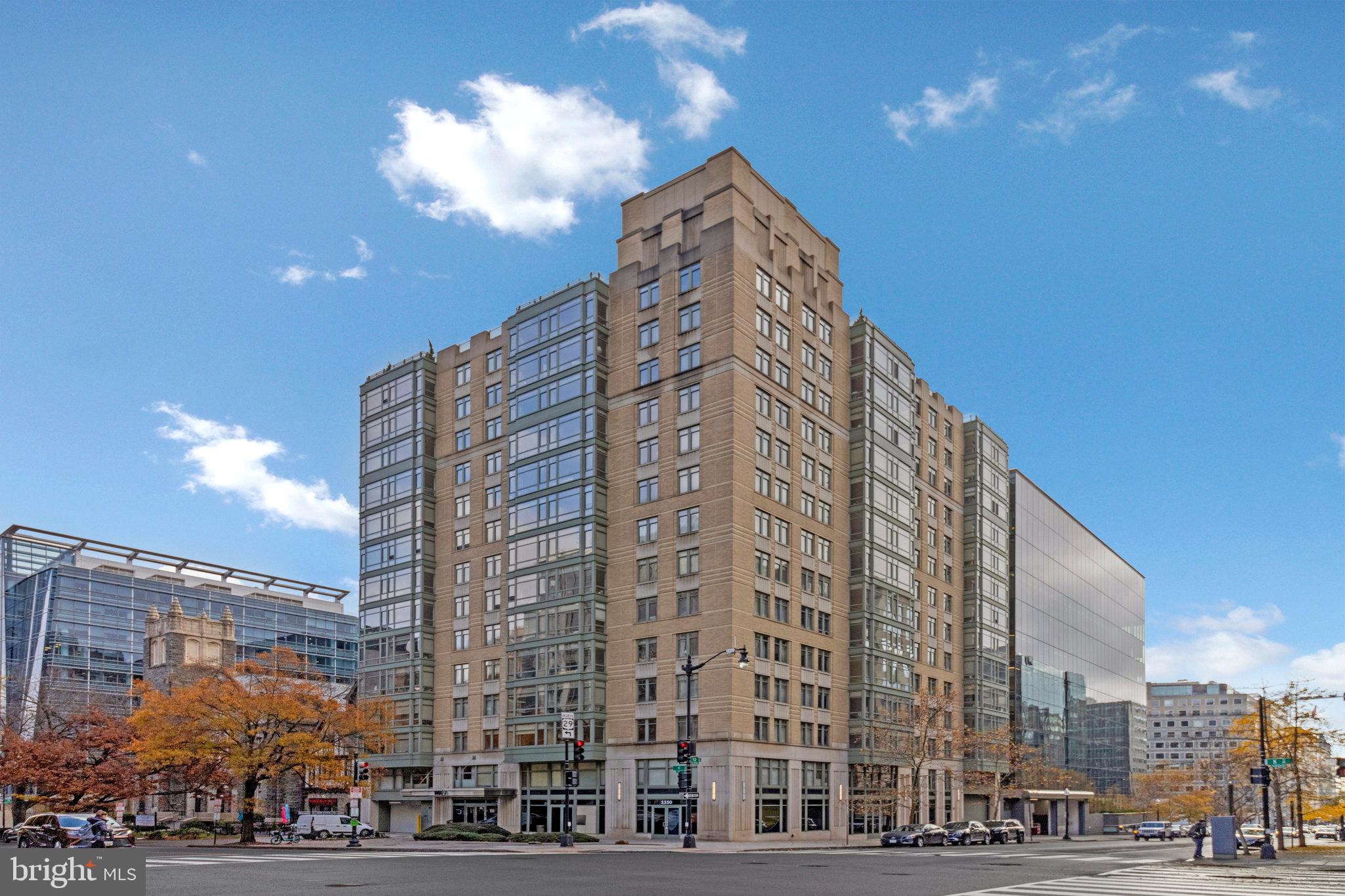 1150 K Street Northwest, Unit 1307 Washington, DC 20005 - Photo 28 of 29 a view of a tall building