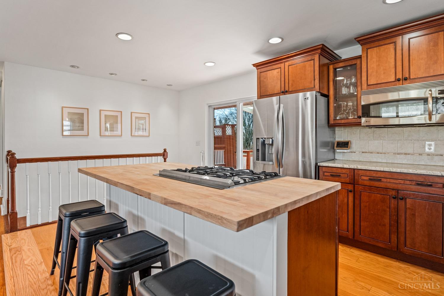 999 Pamela Road Cincinnati, OH 45255 - Photo 9 of 37 Gallery Image 9