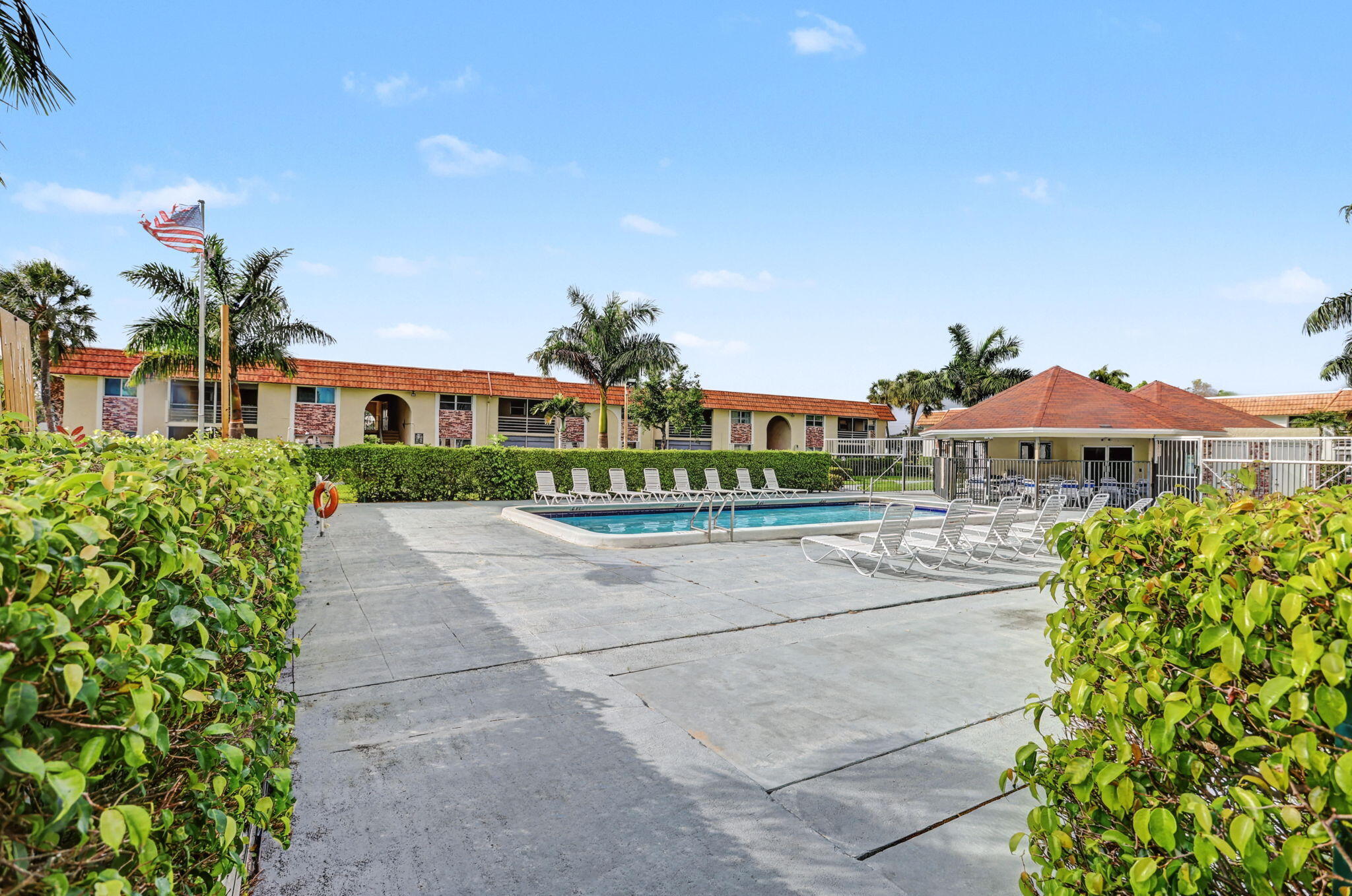22805 Southwest 66th Avenue, Unit 206 Boca Raton, FL 33428 - Photo 4 of 23 2-web-or-mls-0E2A8098