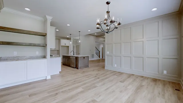 $694,900 | 255 Ridgecrest Drive, Winchester, TN 37398