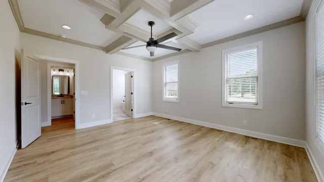 $694,900 | 255 Ridgecrest Drive, Winchester, TN 37398