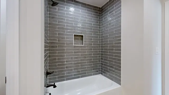 $694,900 | 255 Ridgecrest Drive, Winchester, TN 37398