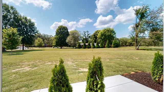 $694,900 | 255 Ridgecrest Drive, Winchester, TN 37398