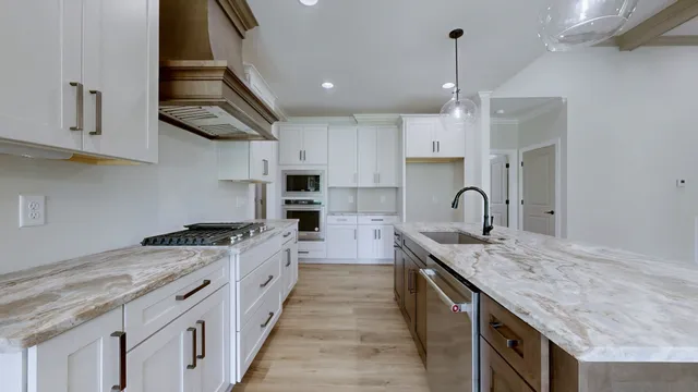 $694,900 | 255 Ridgecrest Drive, Winchester, TN 37398