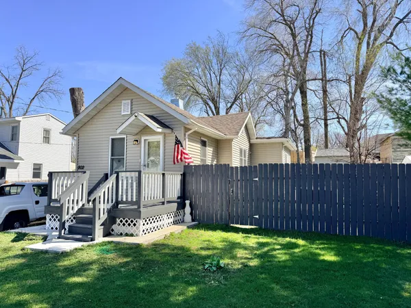 $116,500 | 802 Valley Avenue, Albert Lea, MN 56007