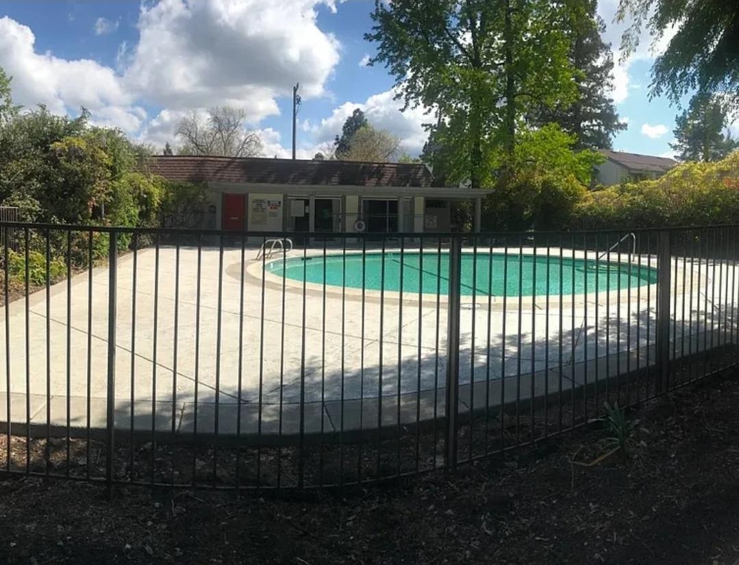 4081 Clayton Road, Unit 122 Concord, CA 94521 - Photo 5 of 29 a view of a wrought fence