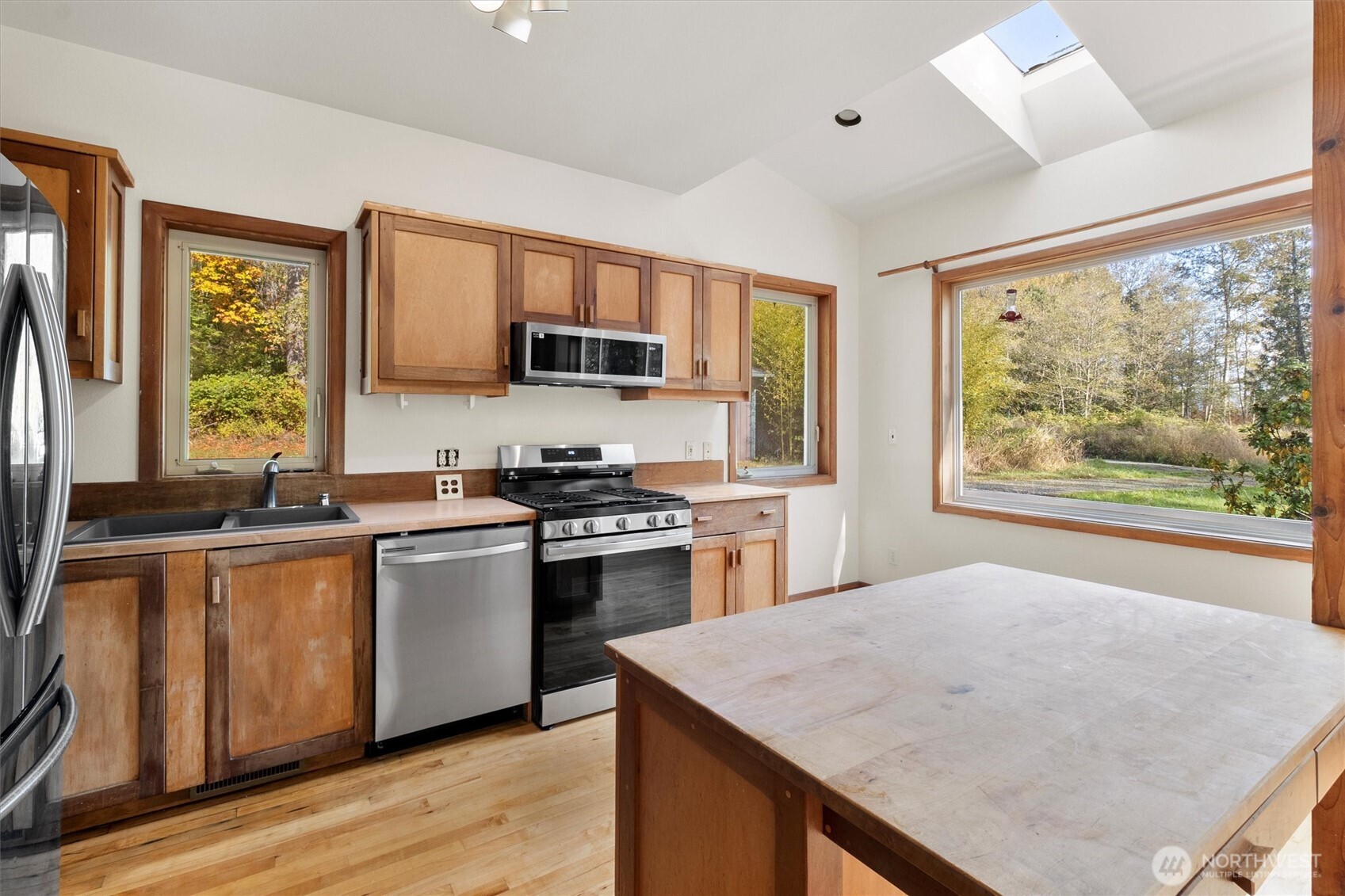 2519 Lummi Shore Road Bellingham, WA 98226 - Photo 27 of 40 Gallery Image 27