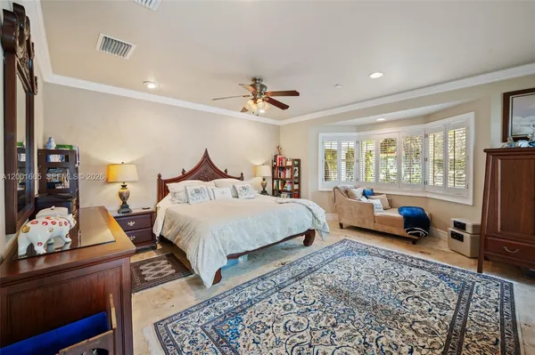 $3,200,000 | 10740 Southwest 74th Court, Pinecrest, FL 33156