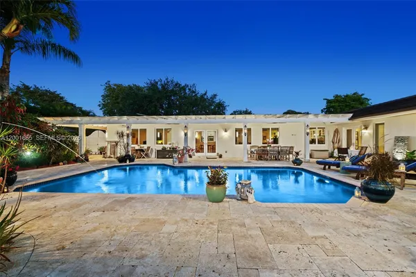 $3,200,000 | 10740 Southwest 74th Court, Pinecrest, FL 33156