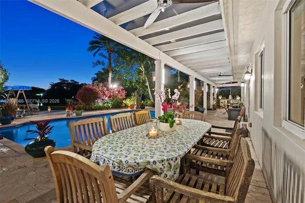 $3,200,000 | 10740 Southwest 74th Court, Pinecrest, FL 33156