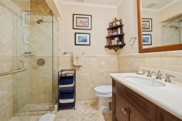 $3,200,000 | 10740 Southwest 74th Court, Pinecrest, FL 33156