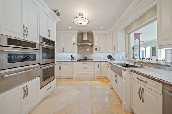 $3,200,000 | 10740 Southwest 74th Court, Pinecrest, FL 33156