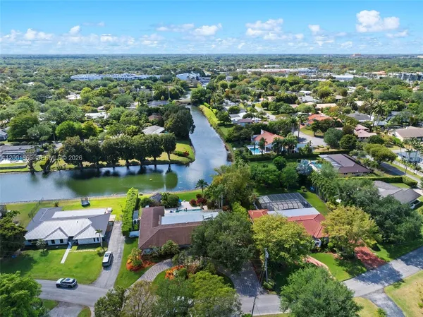 $3,200,000 | 10740 Southwest 74th Court, Pinecrest, FL 33156