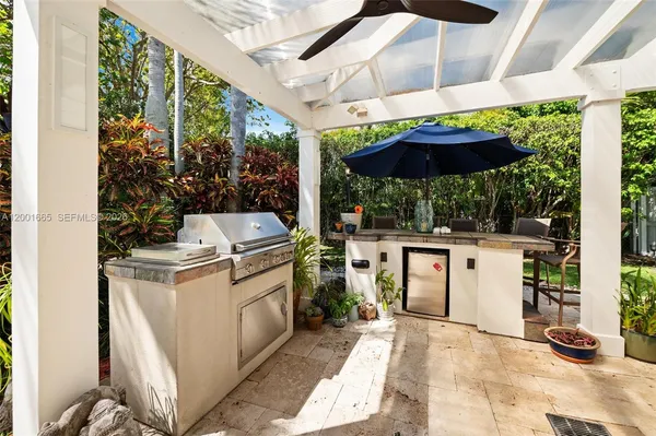 $3,200,000 | 10740 Southwest 74th Court, Pinecrest, FL 33156