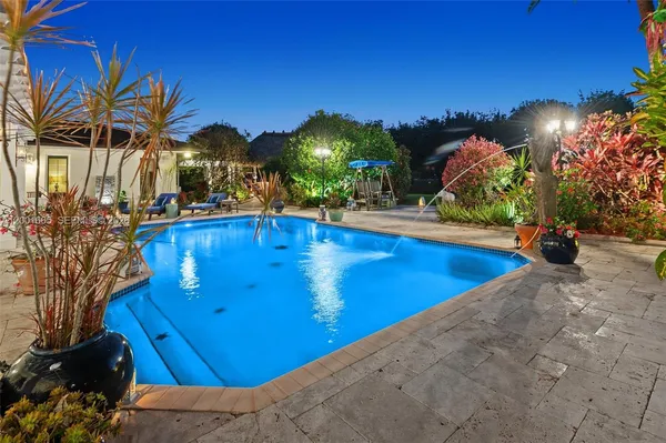 $3,200,000 | 10740 Southwest 74th Court, Pinecrest, FL 33156