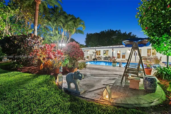 $3,200,000 | 10740 Southwest 74th Court, Pinecrest, FL 33156