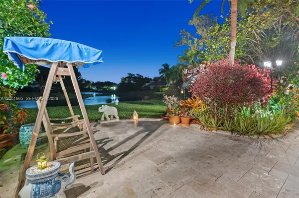 $3,200,000 | 10740 Southwest 74th Court, Pinecrest, FL 33156