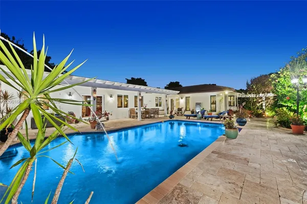 $3,200,000 | 10740 Southwest 74th Court, Pinecrest, FL 33156