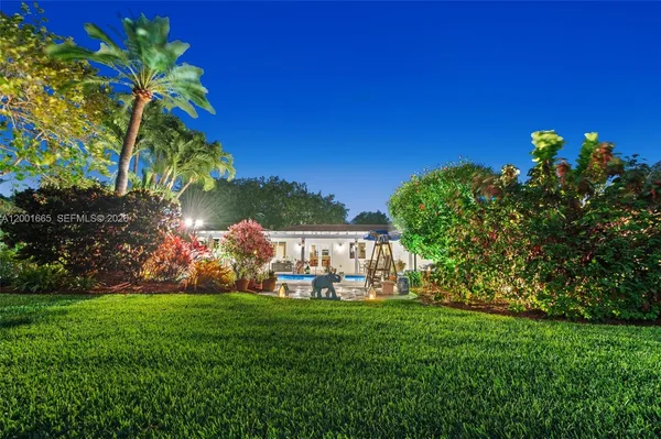 $3,200,000 | 10740 Southwest 74th Court, Pinecrest, FL 33156