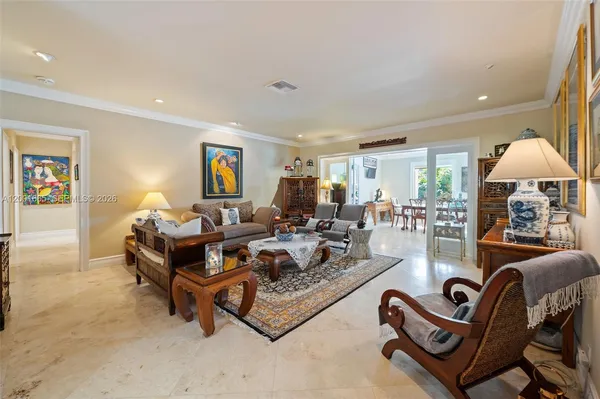 $3,200,000 | 10740 Southwest 74th Court, Pinecrest, FL 33156