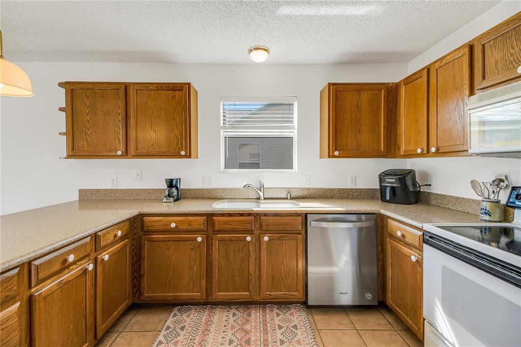 1059 Soledad Way The Villages, FL 32159 - Photo 6 of 49