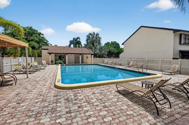 $350,000 | 3797 Carambola Circle North, Unit 2804, Coconut Creek, FL 33066