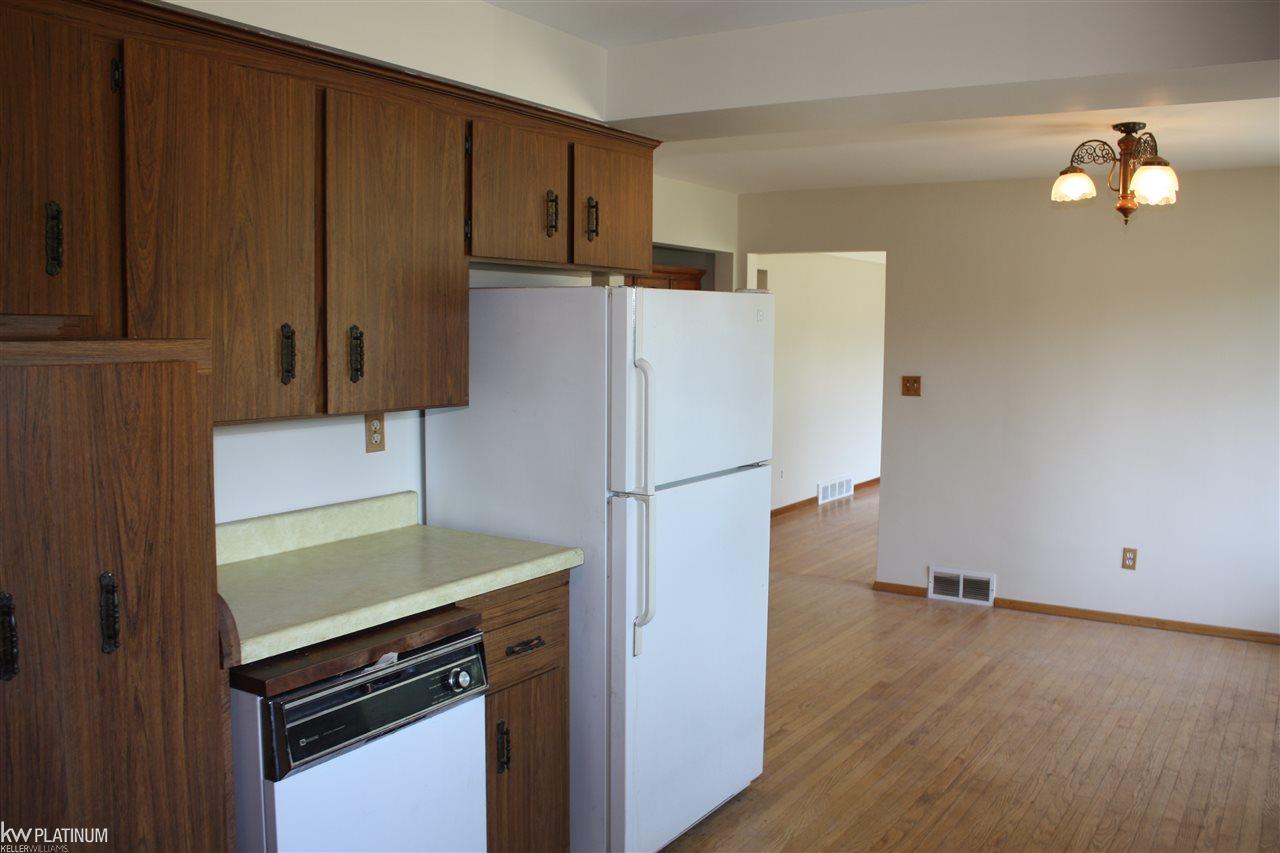 26367 Burg Road Warren, MI 48089 - Photo 5 of 29