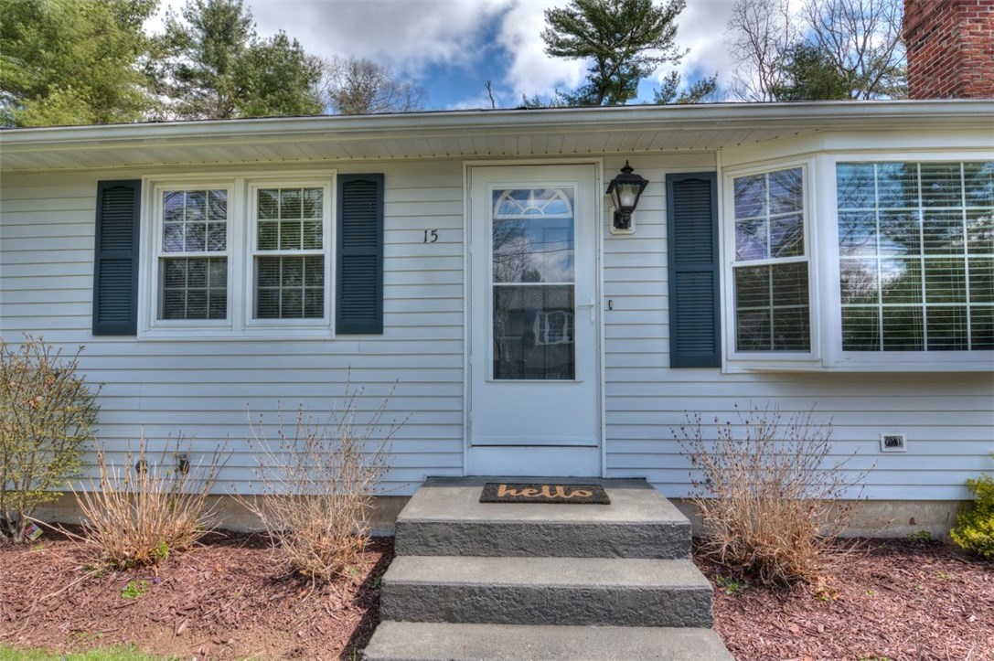 15 Alexandre Road Coventry, RI 02816 - Photo 4 of 27 Gallery Image 4