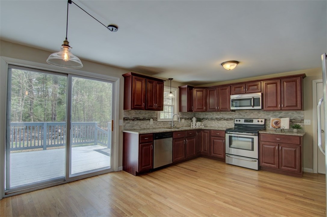 15 Alexandre Road Coventry, RI 02816 - Photo 5 of 27 Gallery Image 5