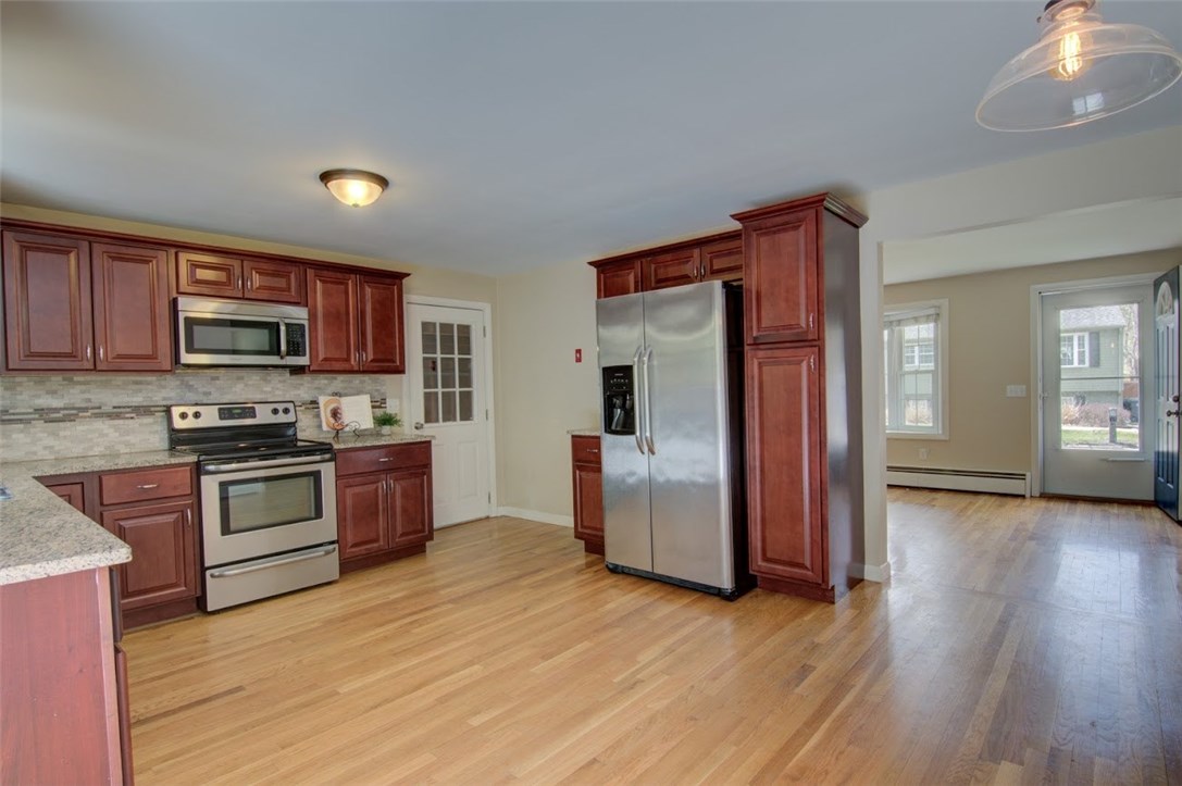 15 Alexandre Road Coventry, RI 02816 - Photo 8 of 27 Gallery Image 8
