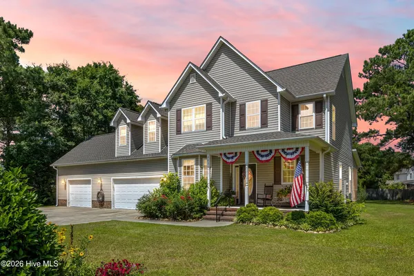 $475,000 | 203 Skimmer Circle, Sneads Ferry, NC 28460