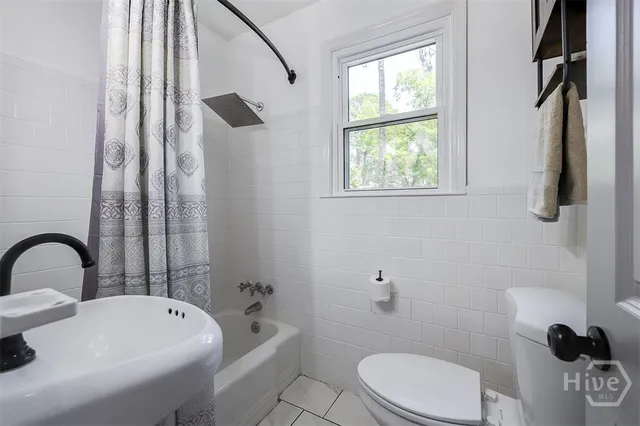 $324,900 | 2338 Lorraine Drive, Savannah, GA 31404