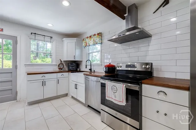 $324,900 | 2338 Lorraine Drive, Savannah, GA 31404