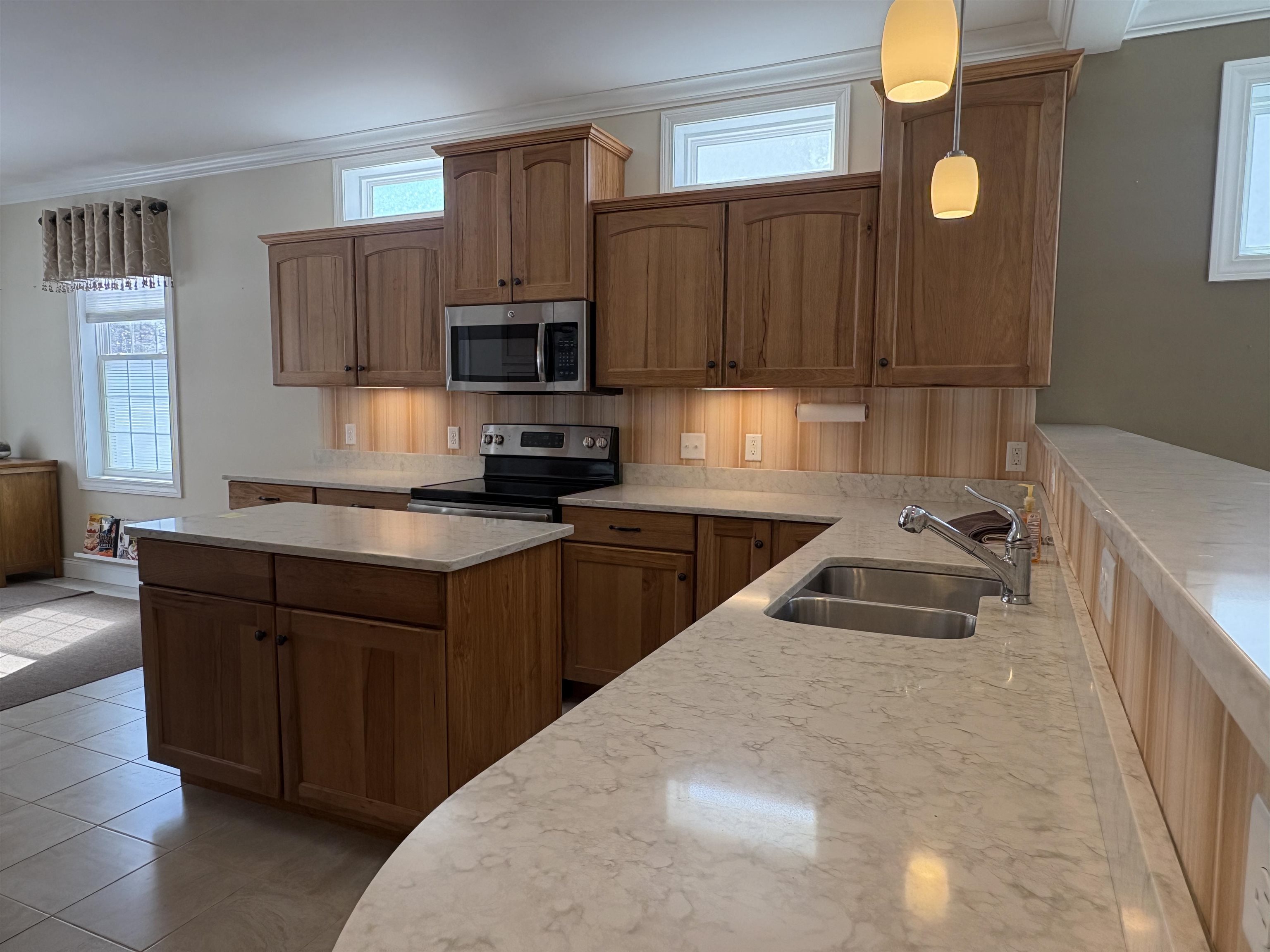 65 Waterlefe Way Colchester, VT 05446 - Photo 5 of 40 Gallery Image 5