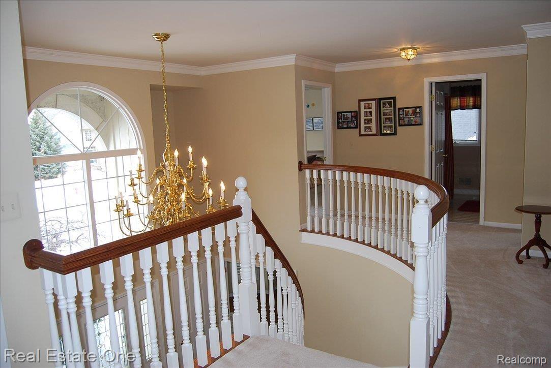 3619 Aynsley Drive Rochester, MI 48306 - Photo 12 of 21 Circular Staircase