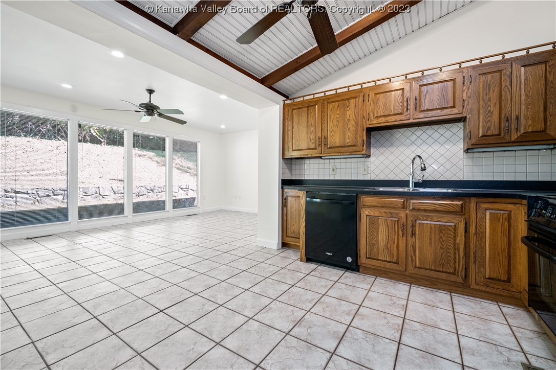 816 Chappell Road Charleston, WV 25304 - Photo 14 of 29 Gallery Image 14