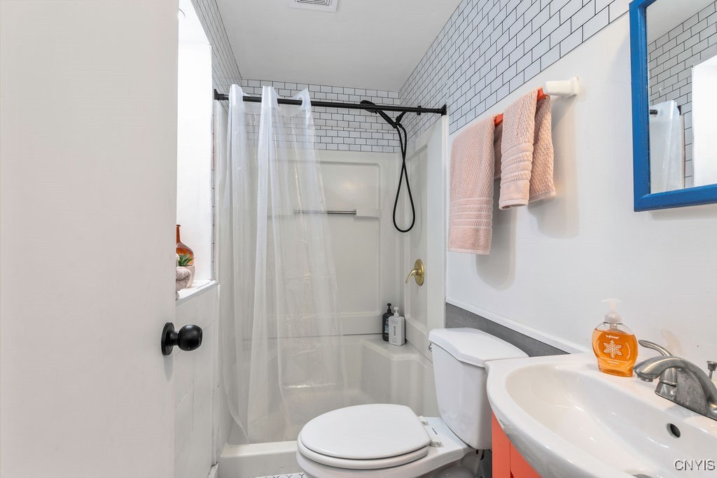 9418 Birch Tree Road Cicero, NY 13029 - Photo 24 of 33