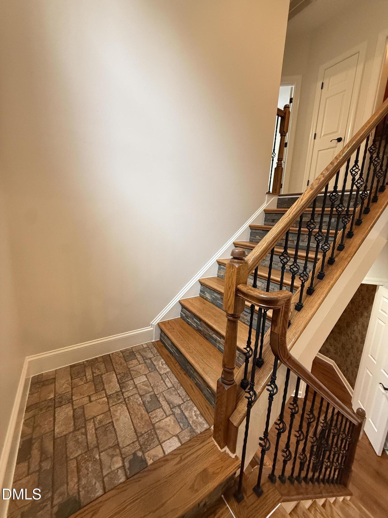 3647 Edgemont Drive Raleigh, NC 27612 - Photo 43 of 81 Gallery Image 43