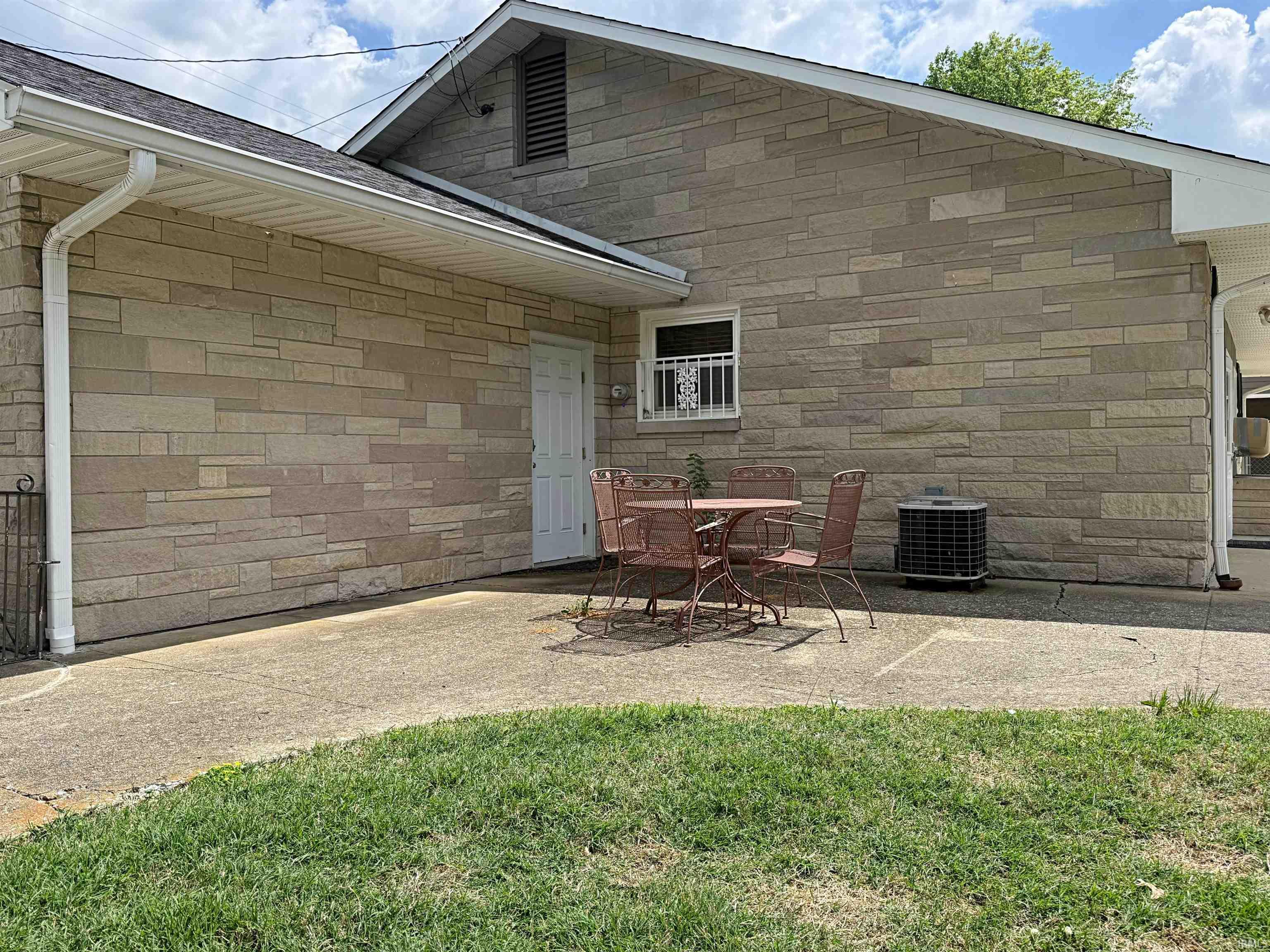 707 North Line Street Loogootee, IN 47553 - Photo 22 of 36