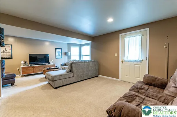 $389,900 | 1300 Adams Street, Northampton, PA 18067